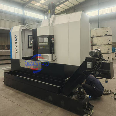 CNC واحد ستون عمودی چرخ دار ماشین 1000mm جدول Cnc Vtl با پوشش محافظت